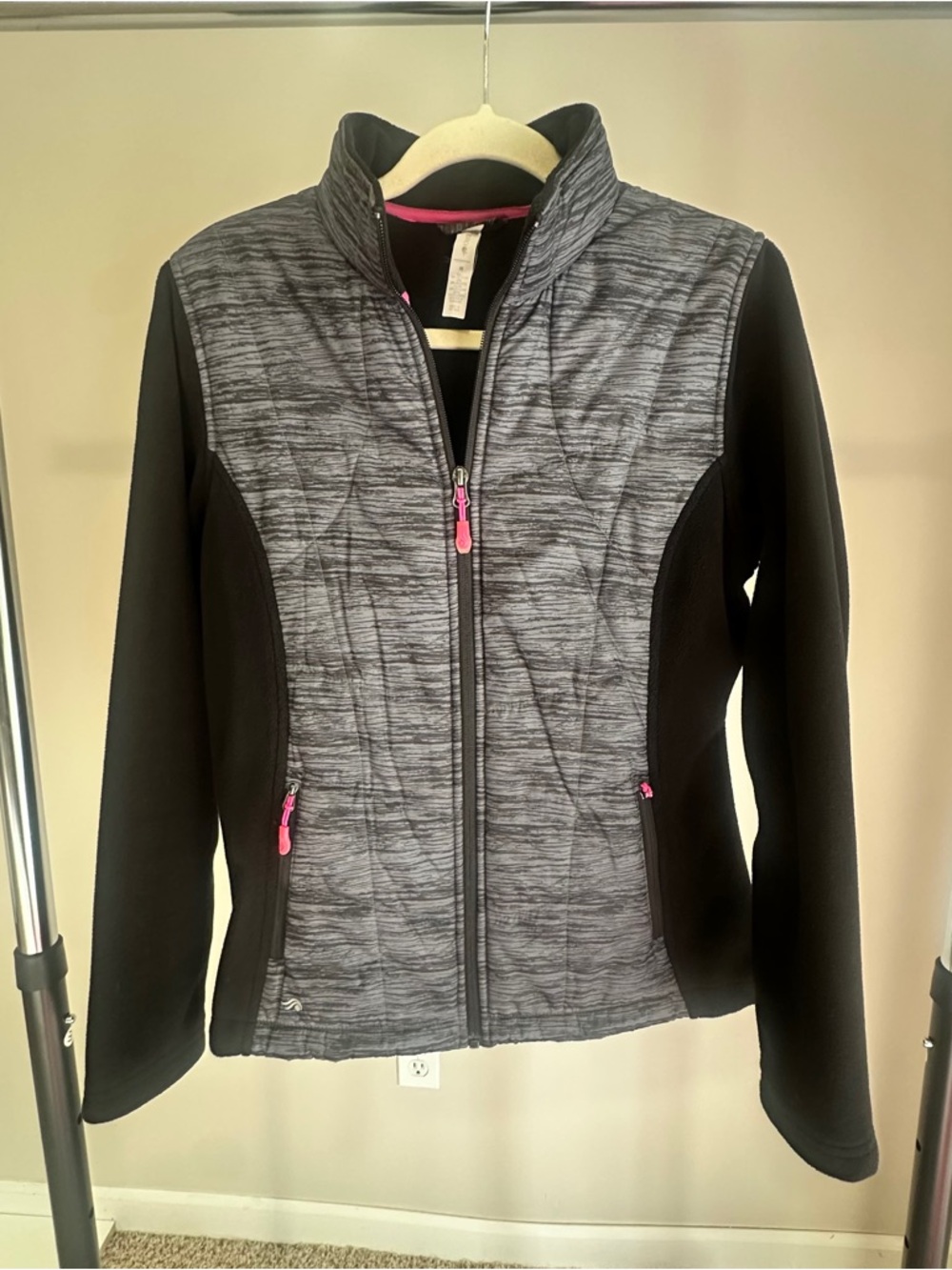 Ideology Quilted Jacket Women’s Size M Black Gray Athletic Zip Up Pink Trim